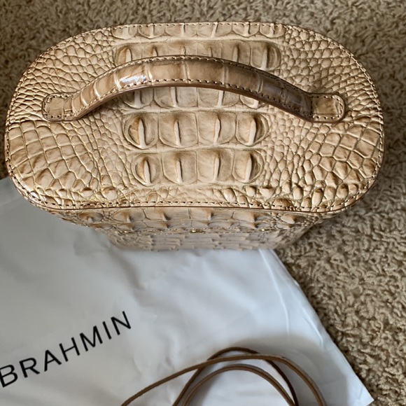 NWOT Brahmin tan bag: all sales are final: no refund no return - Picture 4 of 7
